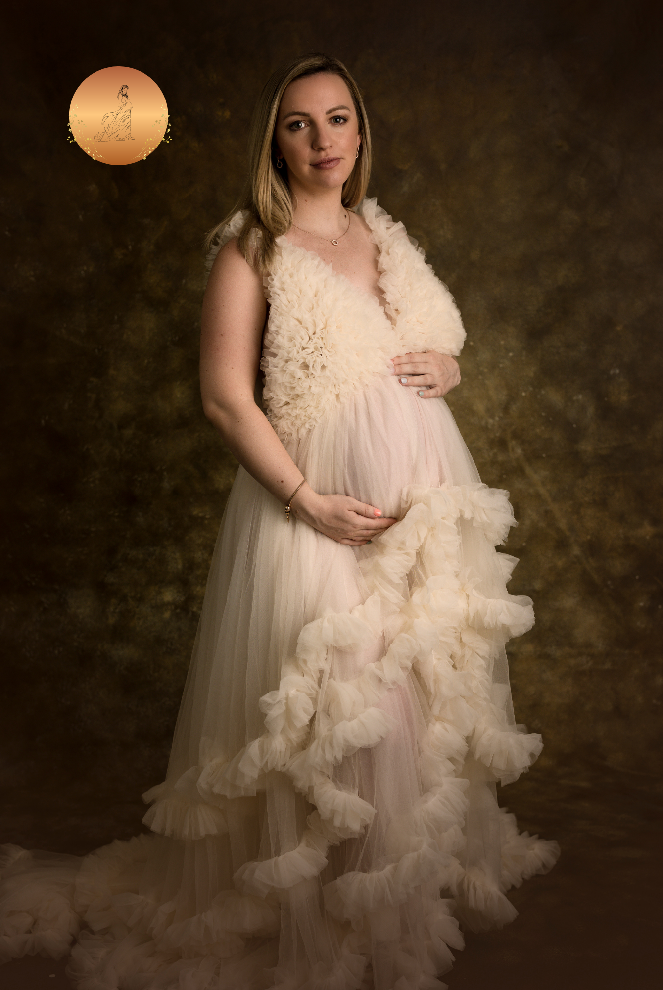 Maternity Photoshoot Dress Hire - Cream Ruffles Tulle Gown – Luxe Bumps AU